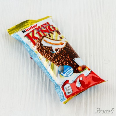 Пирожное Kinder Maxi King Молоко, орехи и карамель, 35г